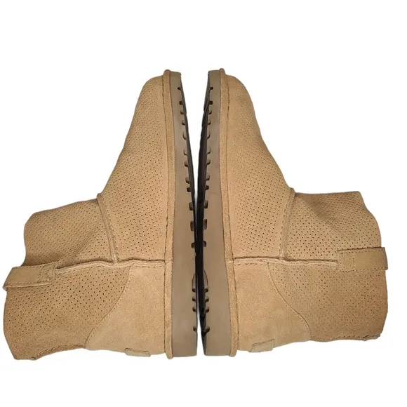 UGG Classic Unlined Mini Perf Leather Suede Boots 1016852 Size 9