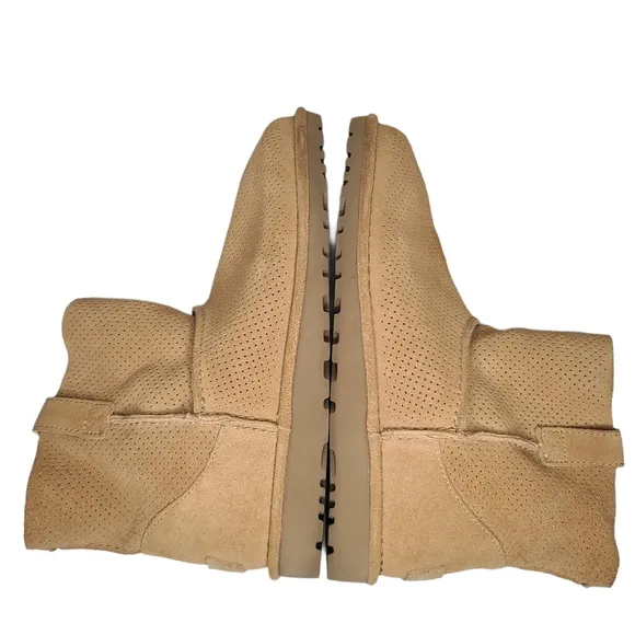 UGG Classic Unlined Mini Perf Leather Suede Boots 1016852 Size 9
