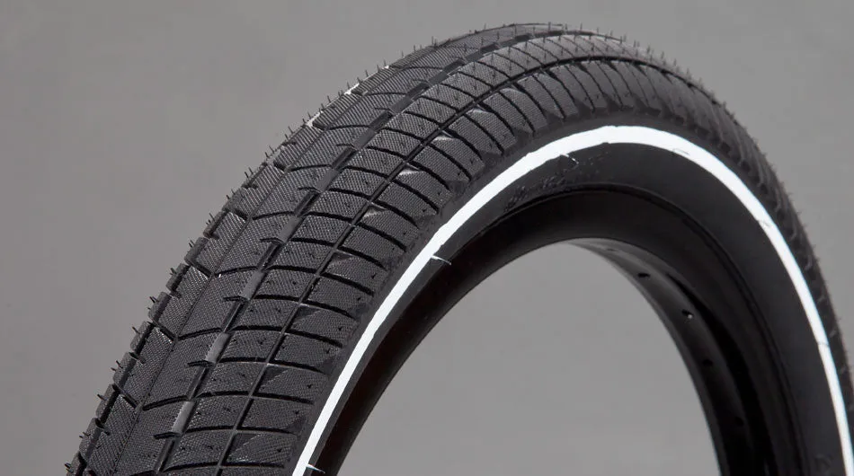 United  Swerve tire