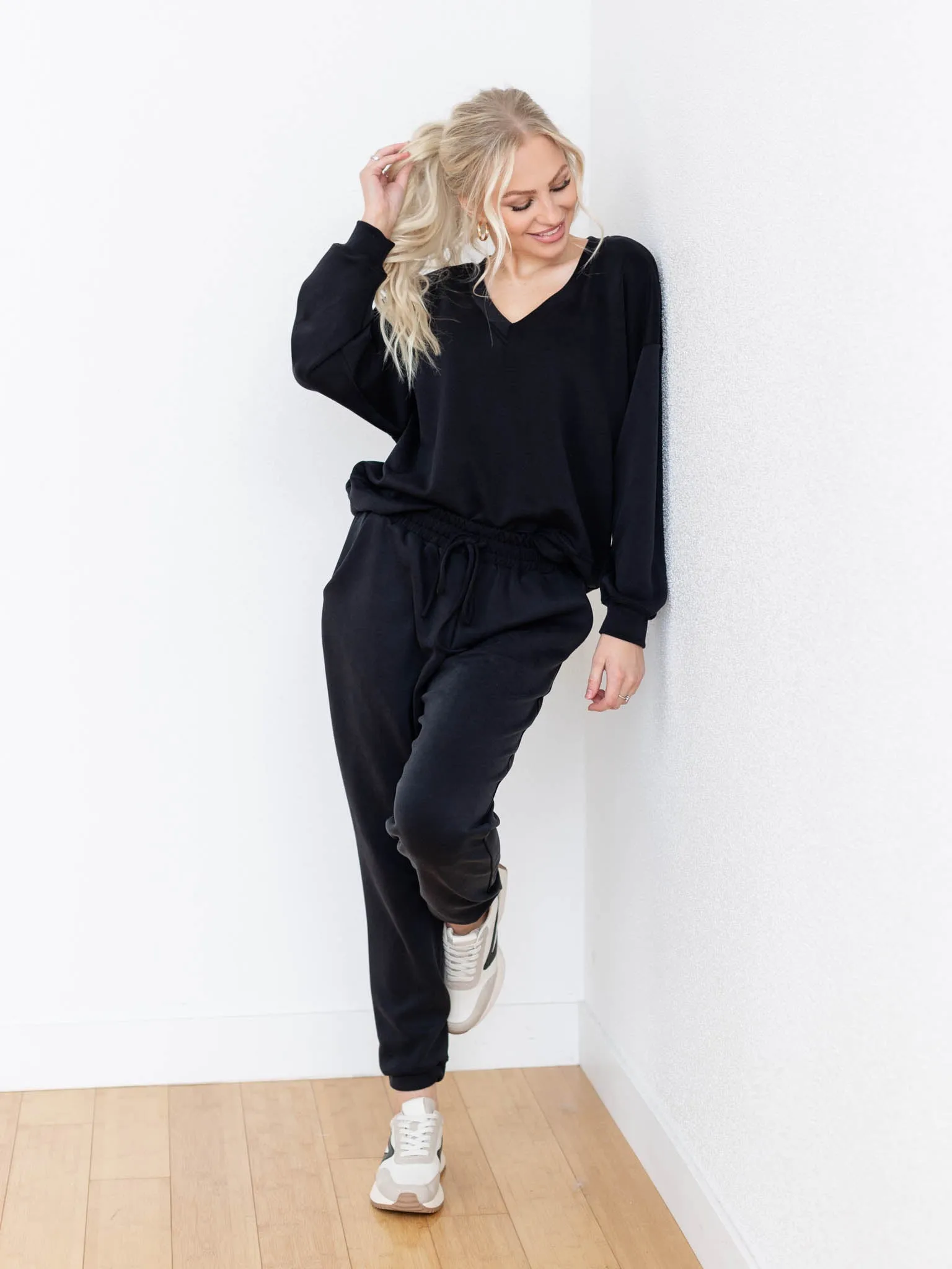 V-Neck Simple Sweatshirt