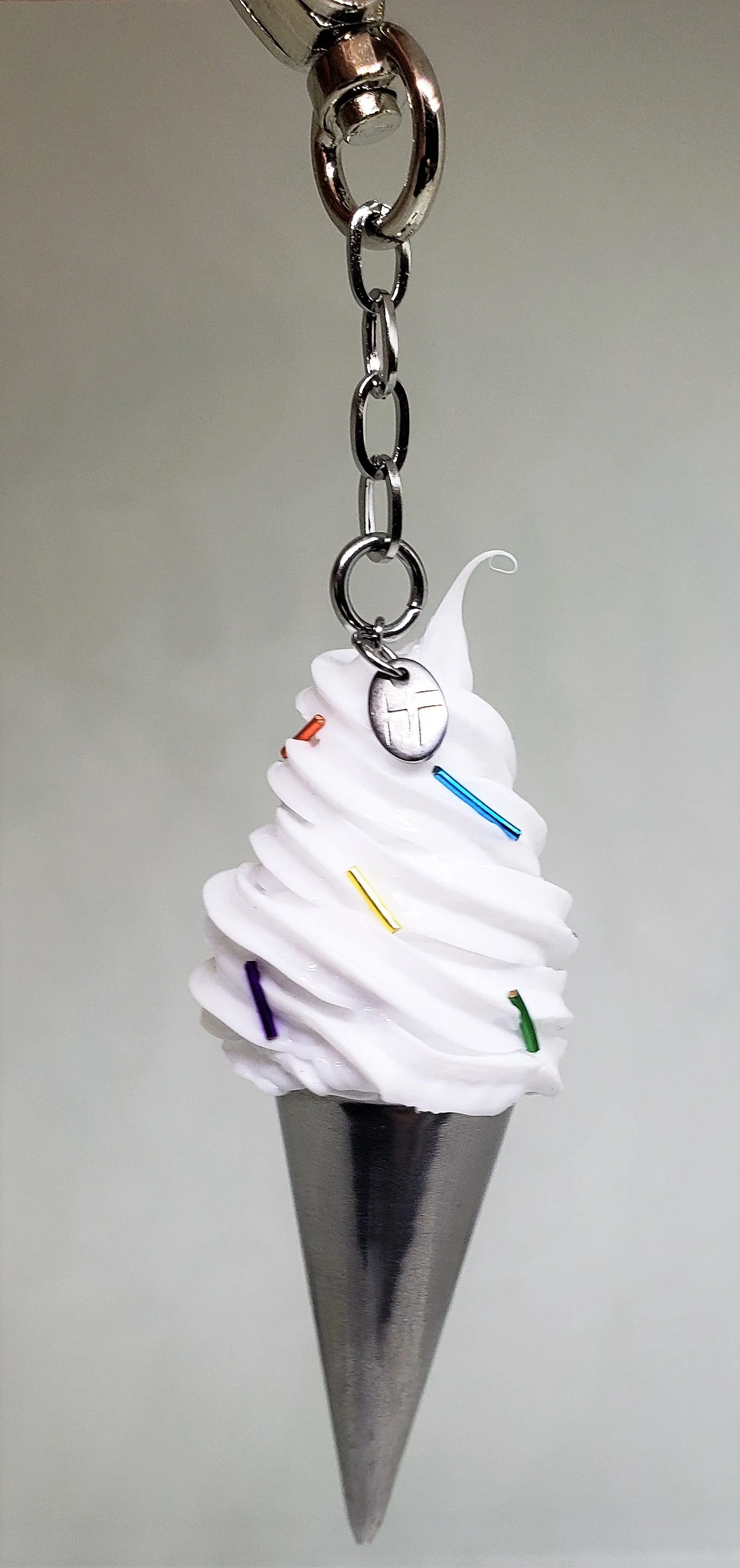 VANILLA ICE CREAM CHROME CONE