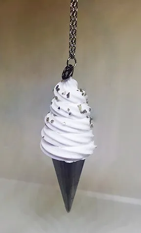 VANILLA ICE CREAM CHROME CONE