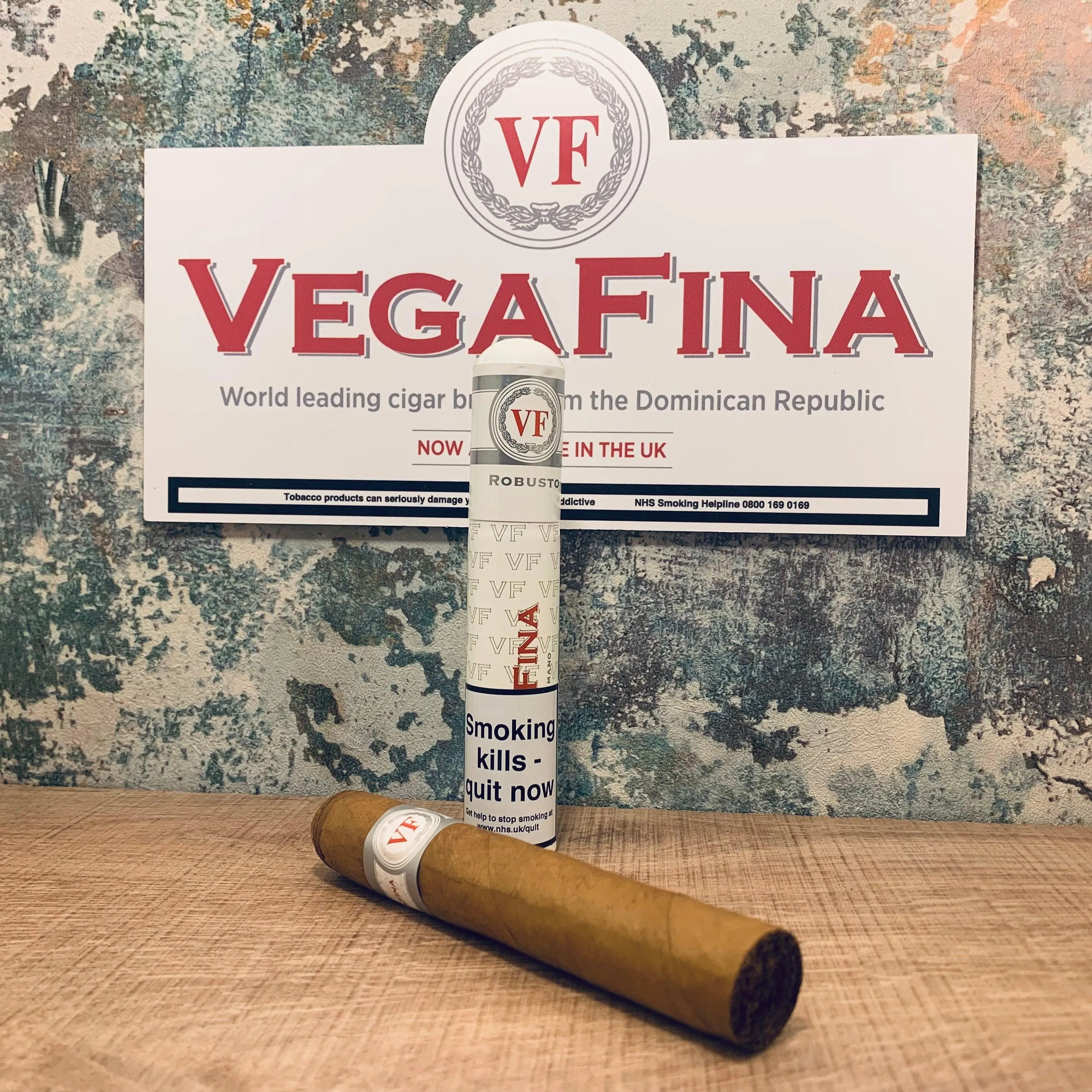 VegaFina Robusto Tubed | Gift Boxed