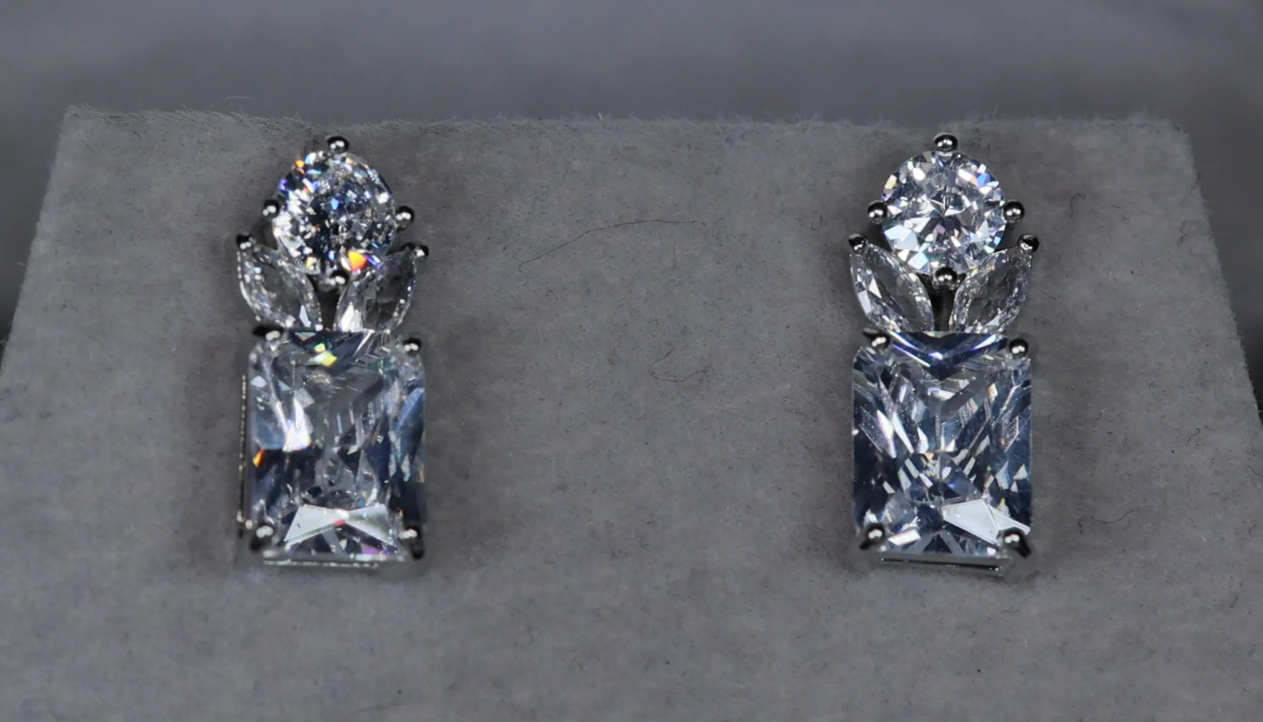 Womens Diamond Earrings | Classy Diamond Earrings